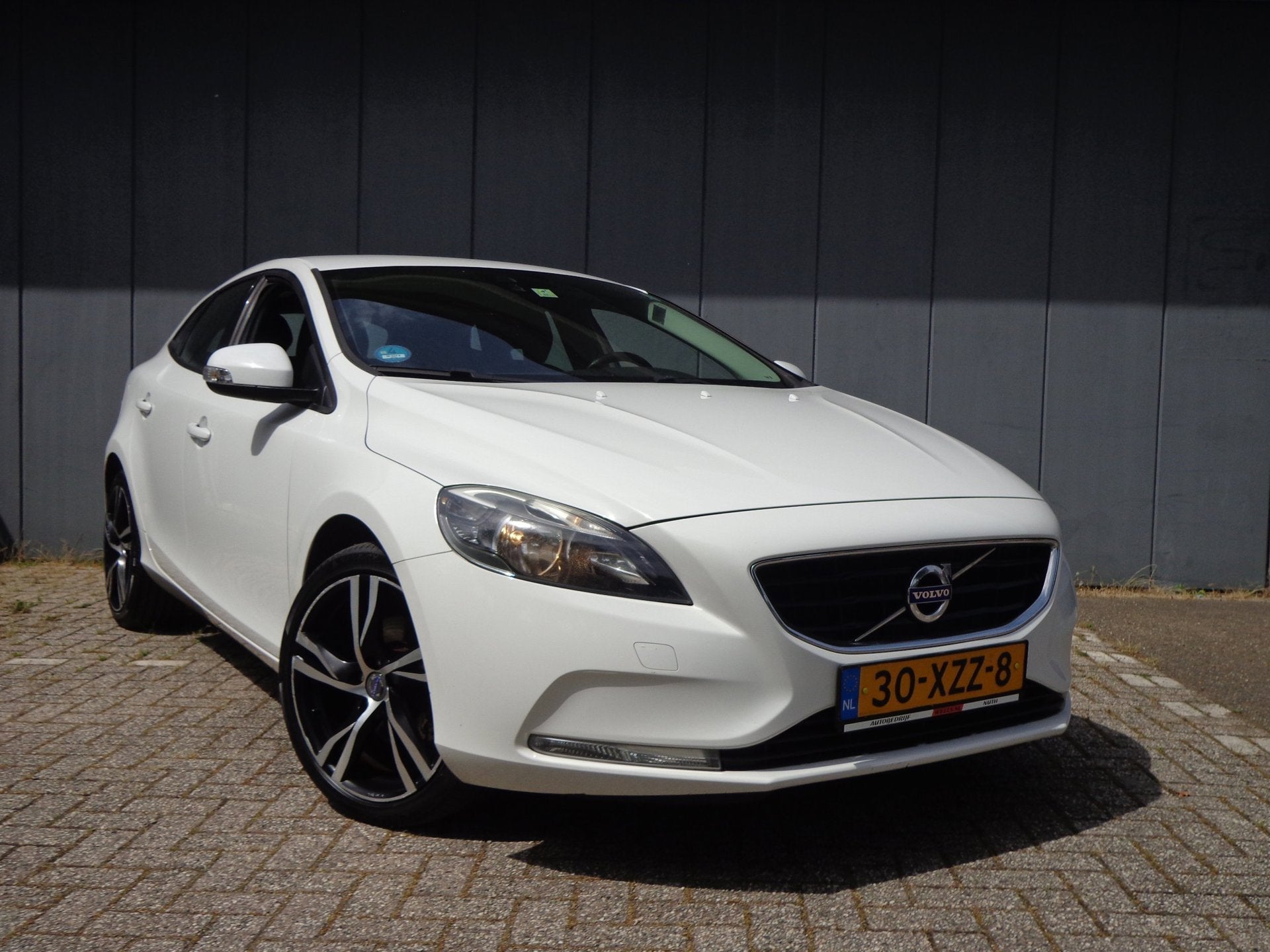 Volvo V40 1.6 T4 Kinetic Top Staat,Vol.Onderhoud,2 Eig, Auto's, Voorwielaandrijving, Gebruikt, 4 cilinders, Alcantara