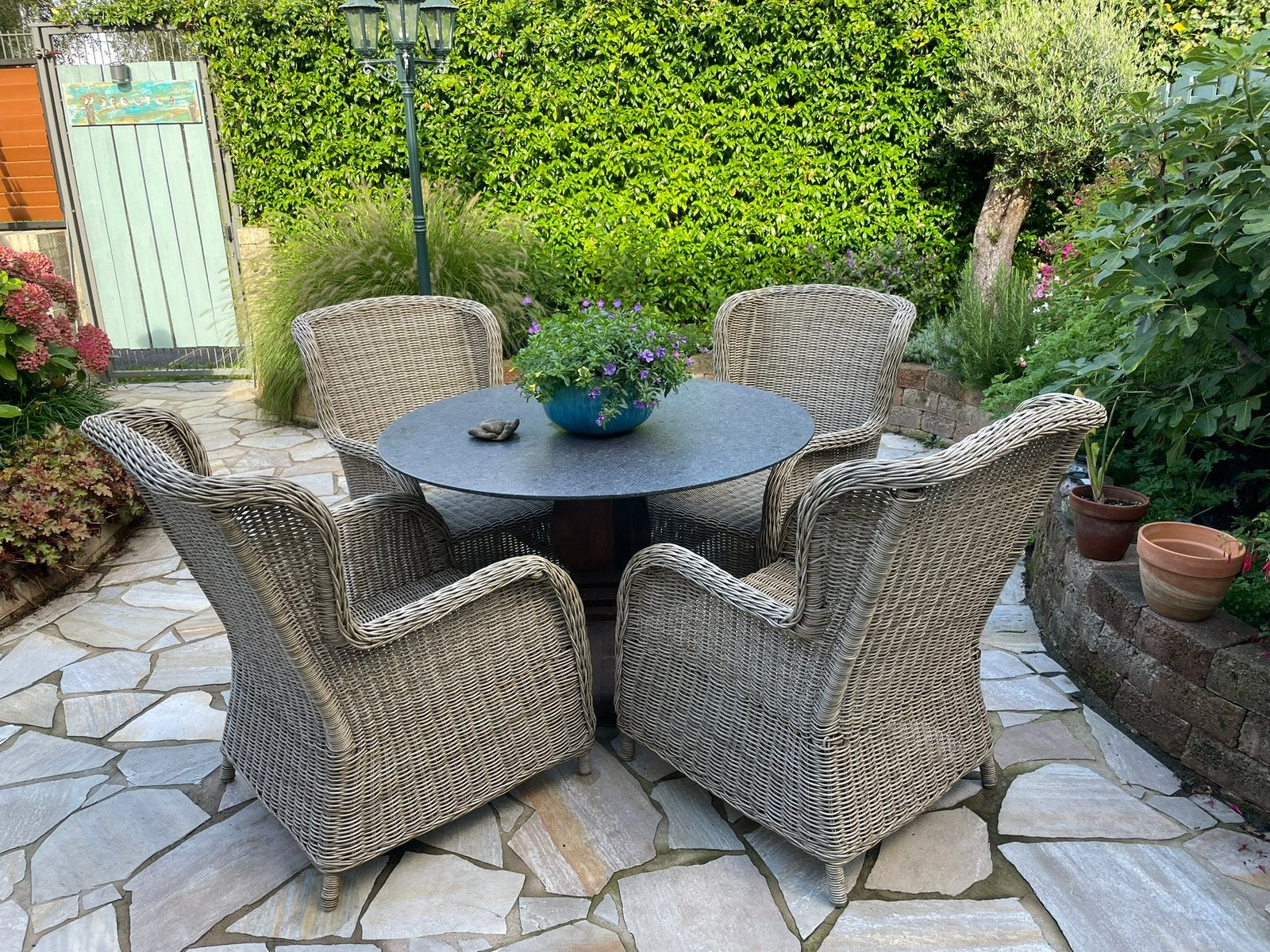 tuinset- 4 fauteuils & ronde tafel teak met stenen blad, Ophalen, Zo goed als nieuw
