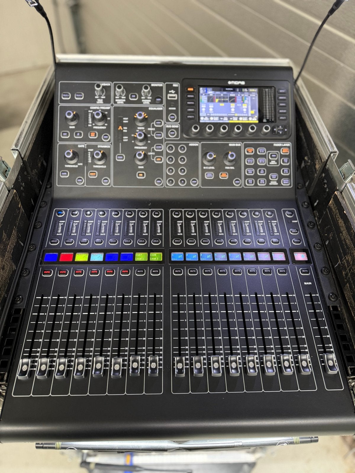 Midas M32R digitale mixer met stofhoes, rackmounts en Klark, Muziek en Instrumenten, Mengpanelen, Midas, Paepsem 20, 1070 Anderlecht