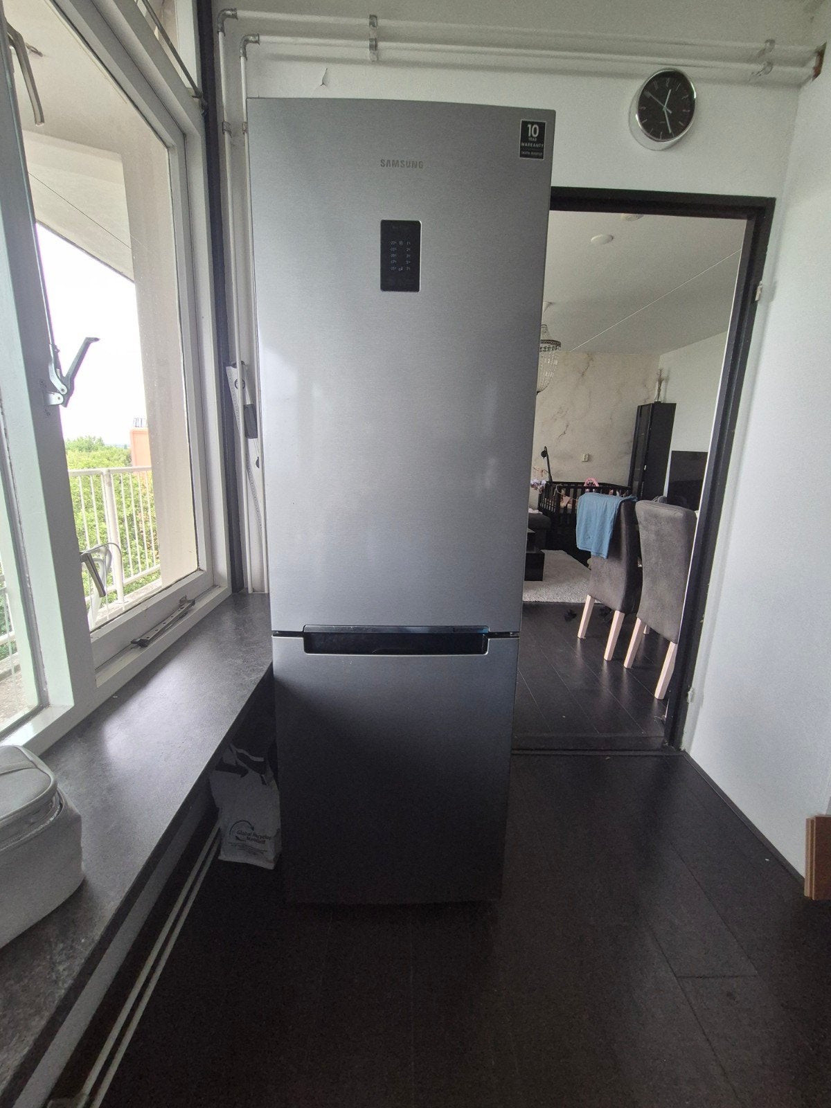 Samsung RB33J3205SA Koel-vriescombinatie A++ grijs, Ophalen, 200 liter of meer, Met aparte vriezer, 160 cm of meer