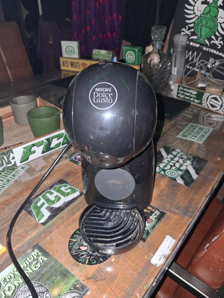 Nescafé Dolce Gusto koffiezetapparaat - Weinig gebruikt, Witgoed en Apparatuur, Koffiezetapparaten, Ophalen of Verzenden, Gebruikt