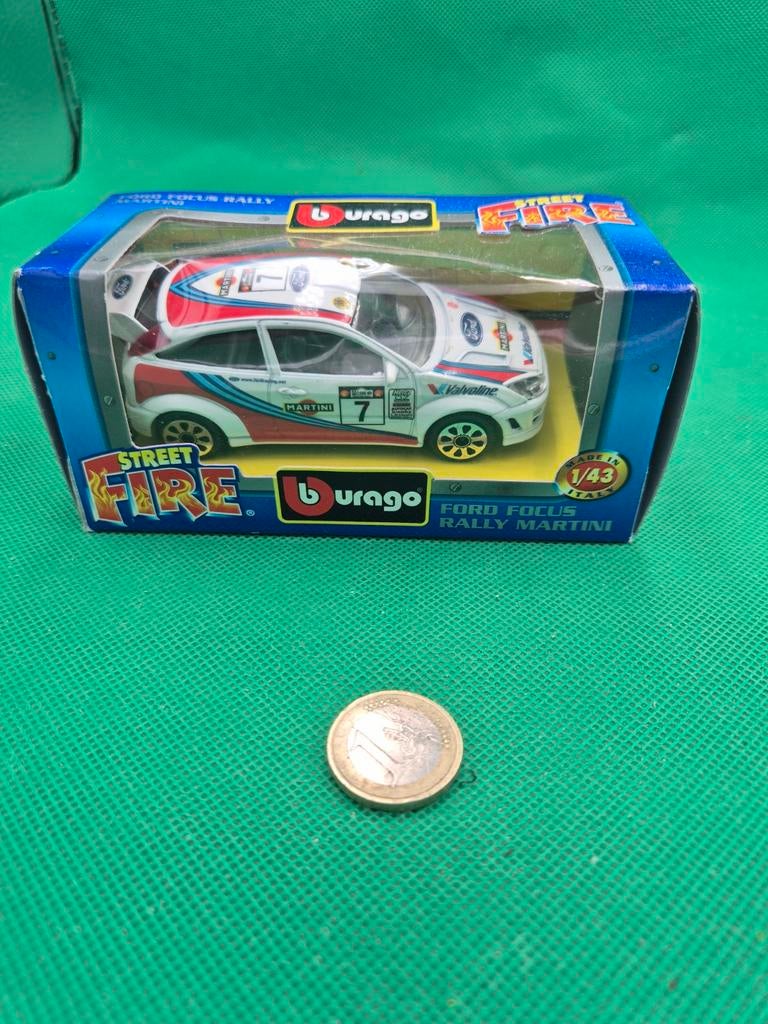 324 Ford Focus rally martini 1/43 Bburago, Ophalen of Verzenden, Zo goed als nieuw, Auto, Overige merken
