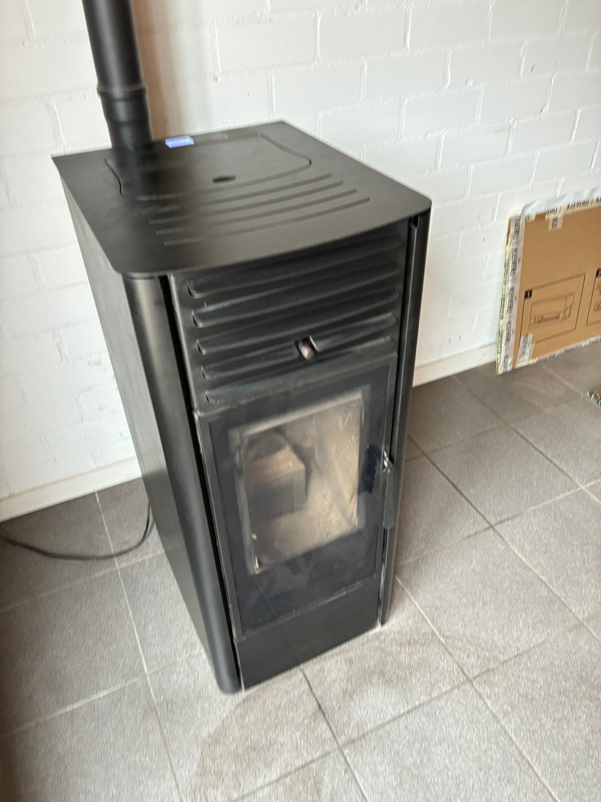Te koop pallet kachel, Huis en Inrichting, Ophalen, Zo goed als nieuw, Hout, Houtkachel