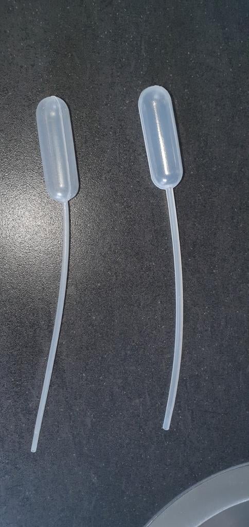 2 nieuwe pipetjes, Ophalen of Verzenden, Nieuw, Staal