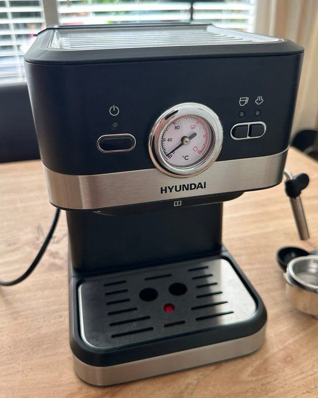 Hyundai Espresso Koffiemachine Tazza, Witgoed en Apparatuur, Koffiezetapparaten, Afneembaar waterreservoir, Espresso apparaat