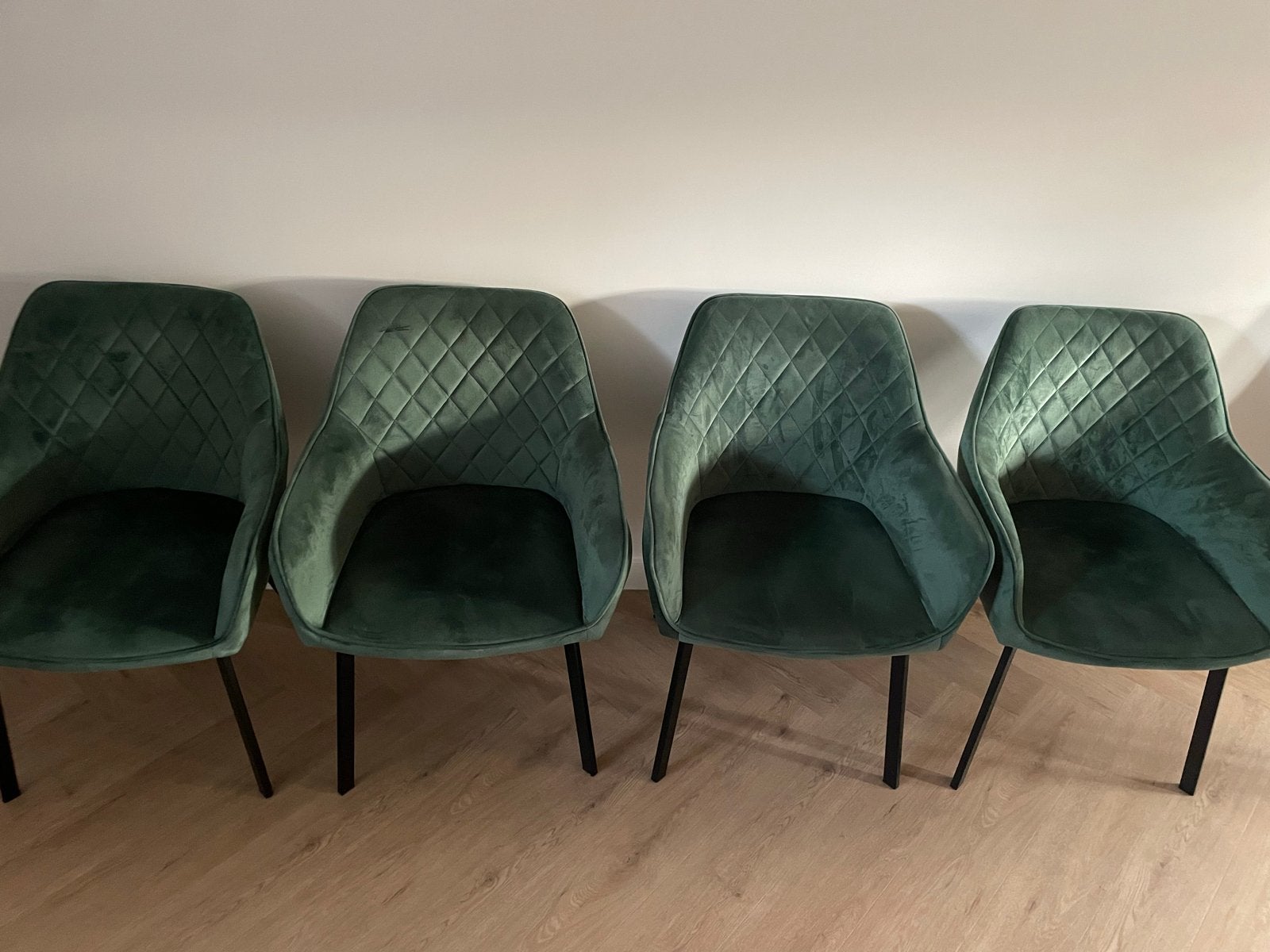 Set van 4 Groene suède Eetkamerstoelen, Ophalen, Overige kleuren, Zo goed als nieuw, Vier