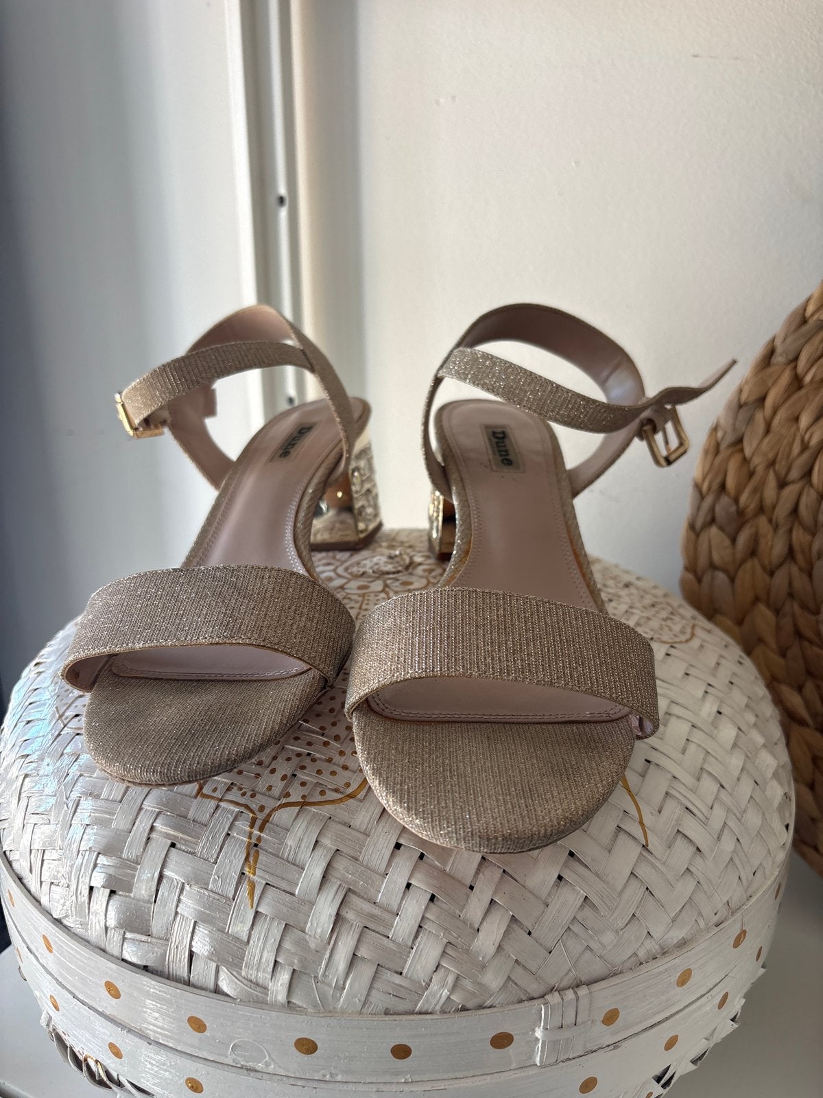 Dune London Hakken Schoenen met Strass Details, Ophalen of Verzenden, Gedragen, Overige kleuren, Pumps