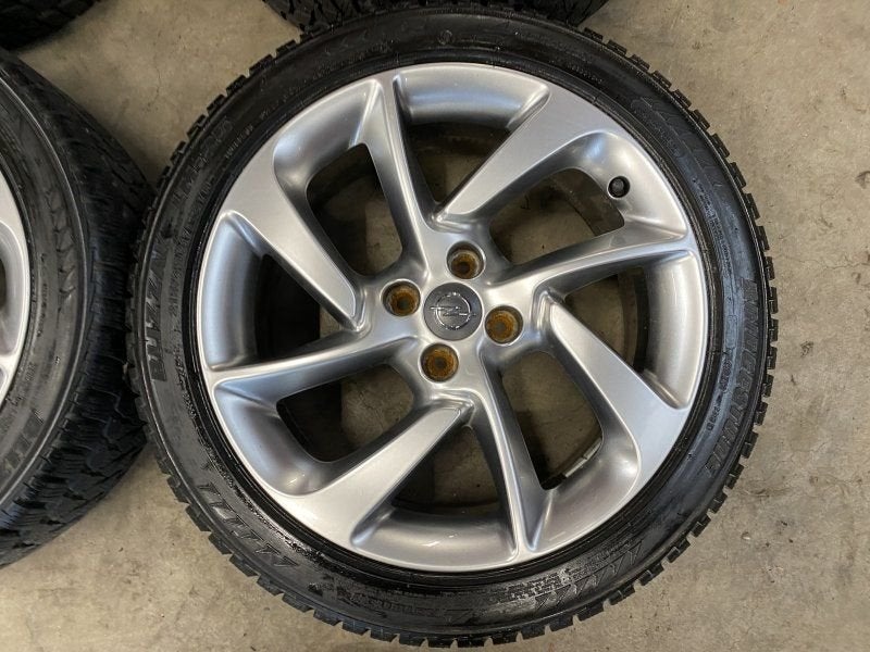 17 inch originele velgen + winterbanden Opel Corsa D E, Auto-onderdelen, -, -, Banden en Velgen, 17 inch