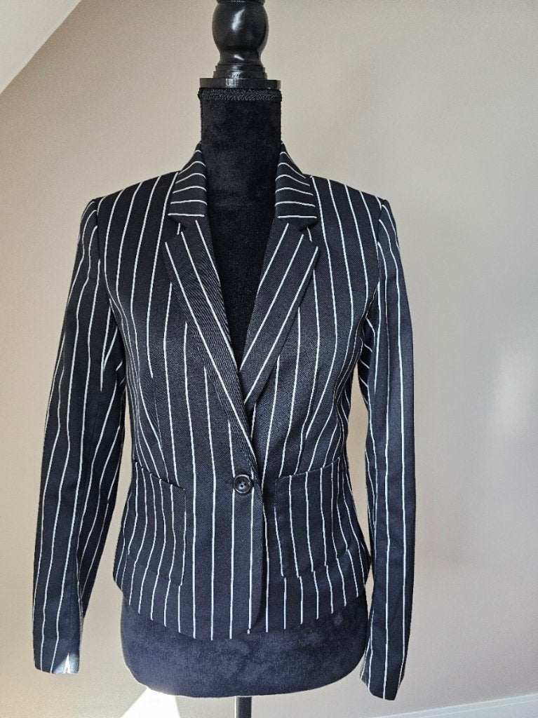 Zwart met krijtstreep blazer H&M, Maat 38/40 (M), H&M, Zwart, Ophalen of Verzenden