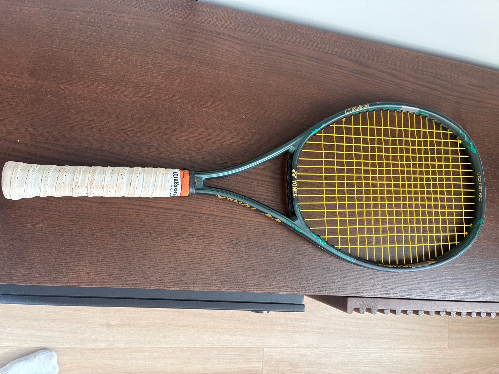 Yonex Vcore Pro 97 310g Tennisracket L2, Ophalen of Verzenden, Gebruikt, Racket, L2