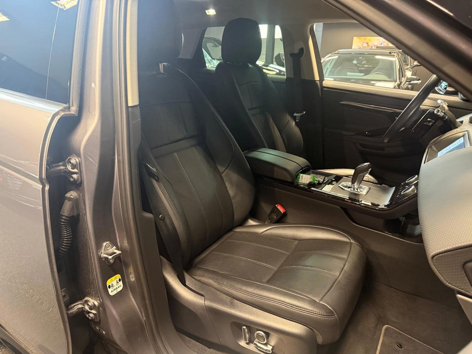 Land Rover RANGE ROVER EVOQUE 1.5 P300e AWD R-Dynamic Black-, Auto's, Land Rover, Parkeersensor, Vierwielaandrijving, Hybride Elektrisch/Benzine