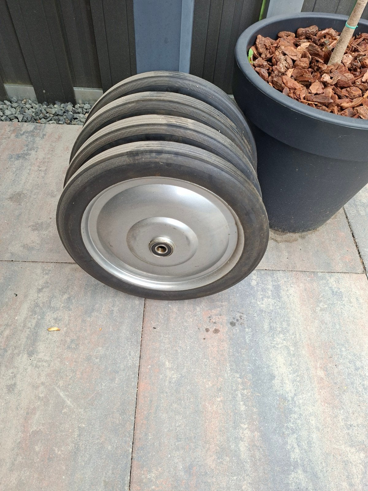 Massief rubberen wielen 42x5 cm, 6kg per stuk, Ophalen of Verzenden