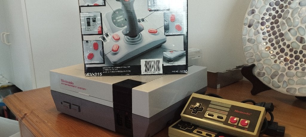 nintendo nes compleet en werkzaam, Ophalen of Verzenden, Zo goed als nieuw, Met 1 controller