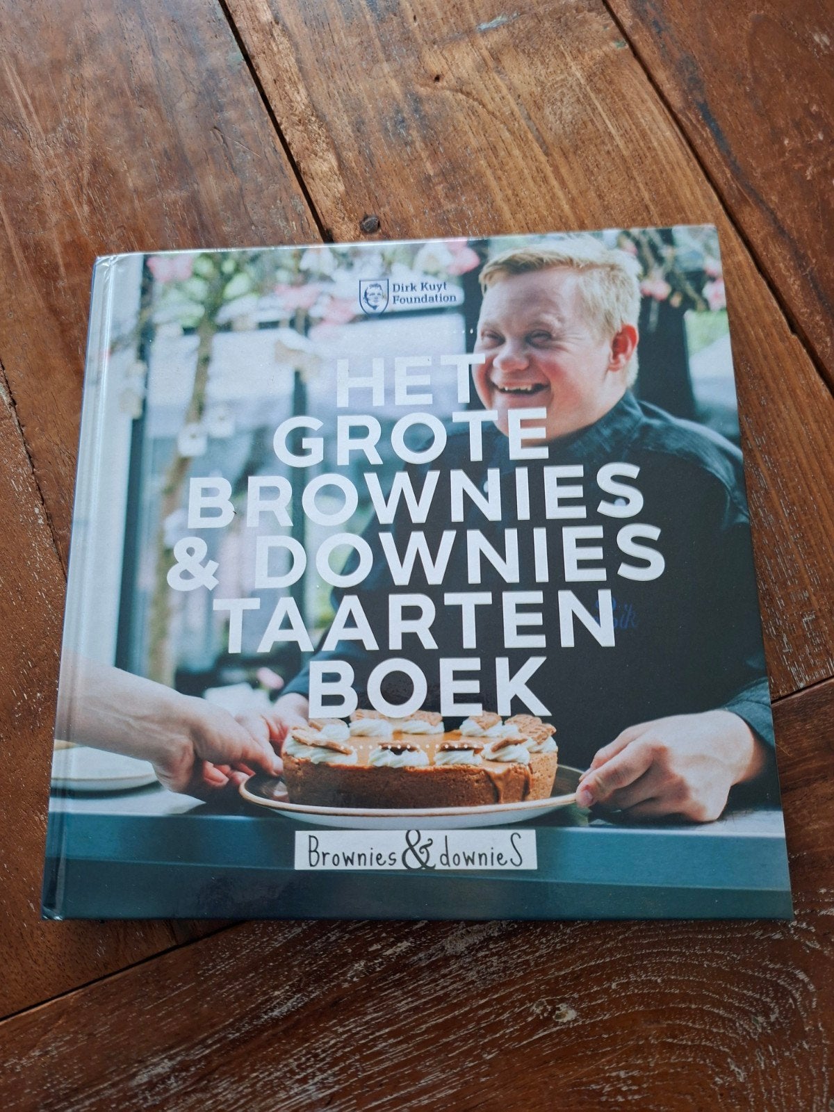 Thijs Swinkels - Het grote Brownies & downies taartenboek, Boeken, Kookboeken, Ophalen of Verzenden, Zo goed als nieuw, Thijs Swinkels