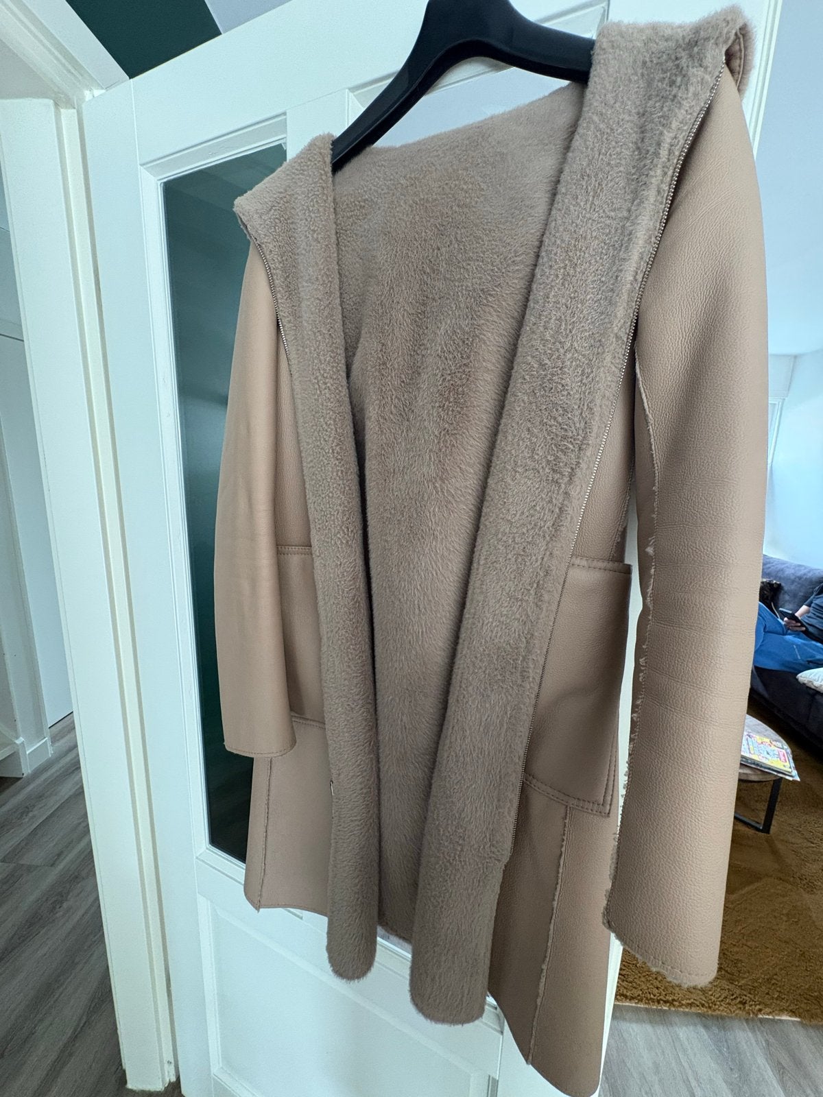 Stijlvolle beige jas met teddy voering - Maat 36/S, Ophalen of Verzenden, Gedragen, Maat 36 (S), Beige