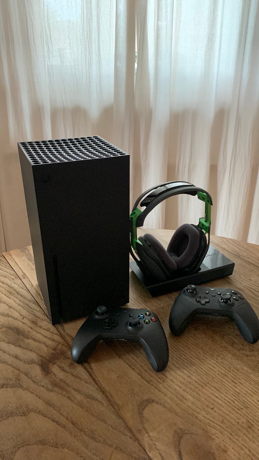 Xbox Series X 1TB - Elite Controller Zwart - Astro A50, Spelcomputers en Games, Spelcomputers | Xbox Series X en S, Ophalen, Zo goed als nieuw