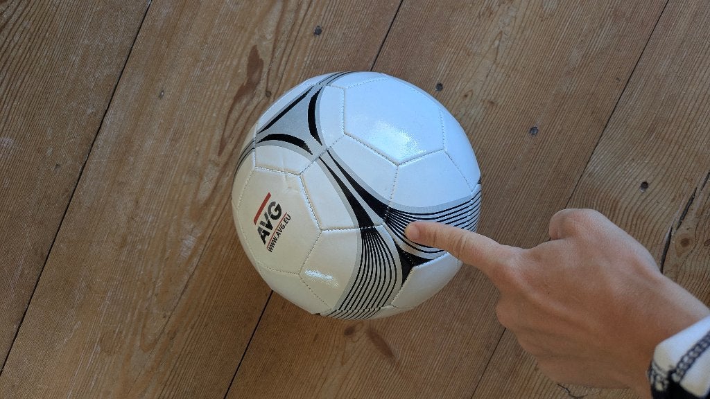 Voetbal gloednieuw AVG logo, Maat XL, Ophalen of Verzenden, Nieuw, Bal