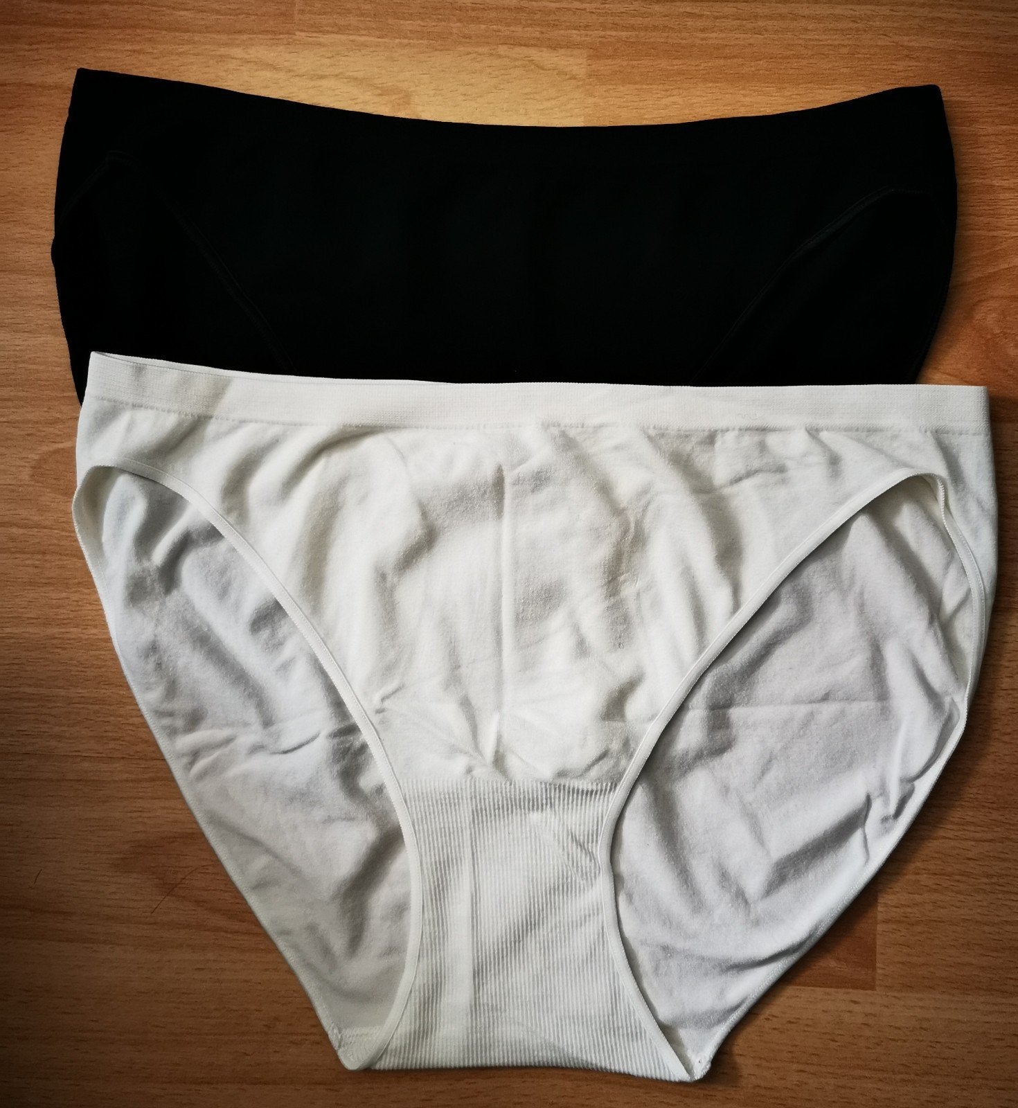 Hema Dames Bamboo Naadloze Slips - Wit & Zwart, Kleding | Dames, Hema, Ophalen of Verzenden, Wit, Slip