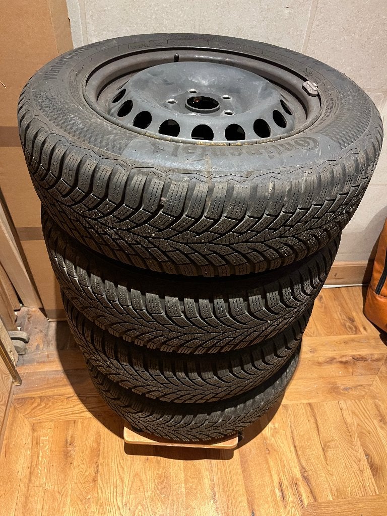 Continental Winterbanden WinterContact 195/65 R15, Auto-onderdelen, Banden en Velgen, Ophalen, Gebruikt, 15 inch, Banden en Velgen