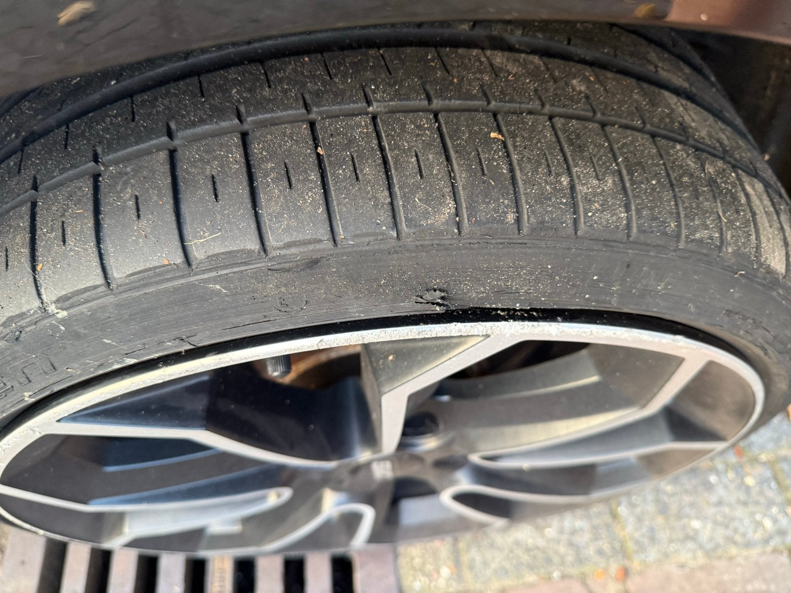 Suzuki Swift Velgen met versleten banden, Ophalen of Verzenden, Gebruikt