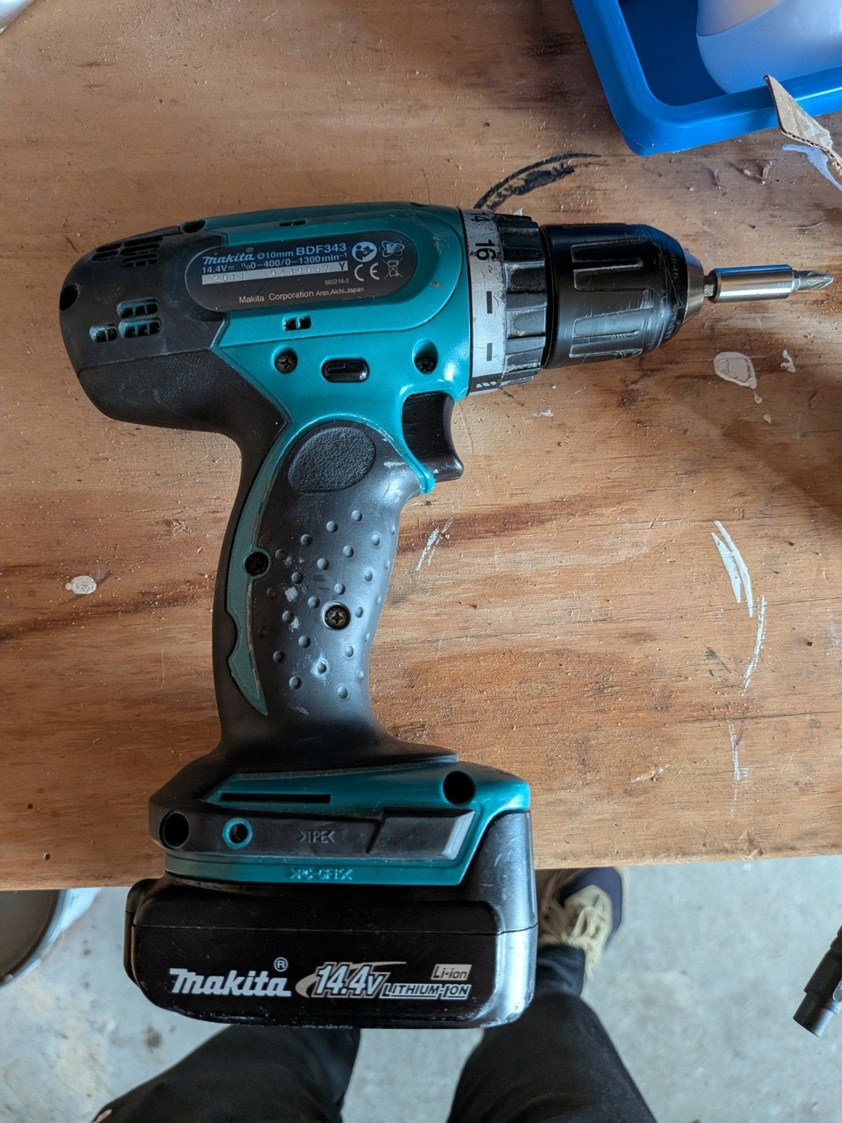 Makita BDF433 Accuboormachine met Oplader, Gebruikt, Variabele snelheid, Ophalen of Verzenden, Boor- en Schroefmachine