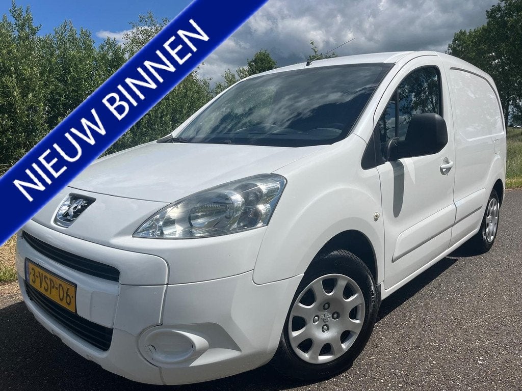 Peugeot Partner 120 1.6 e-HDI L1 | Automaat | Airco | Cruise, Auto's, Euro 5, Elektrische ramen, Gebruikt, 4 cilinders