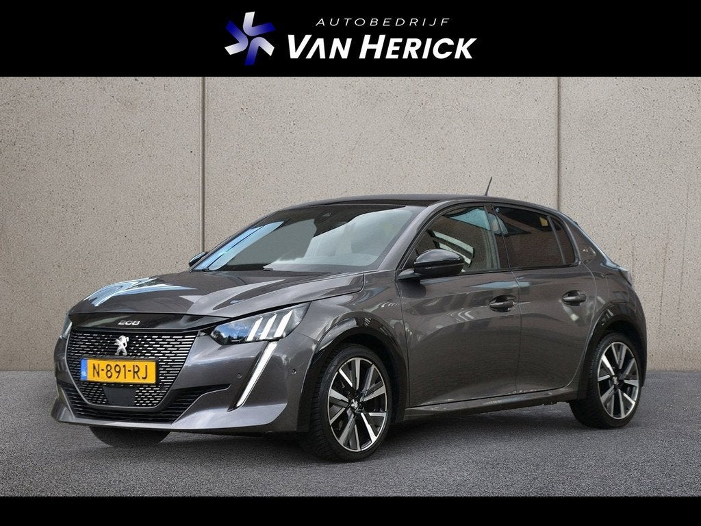 Peugeot 208 1.2 PureTech 100PK GT-line | Panoramadak | Clima, Voorwielaandrijving, 101 pk, Gebruikt, Leder en Stof