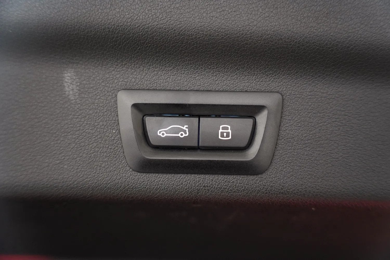 Foto 39 van BMW X1 xDrive25e M Sport Shadow [ SOH 92,5% ] [ LED HUD 360
