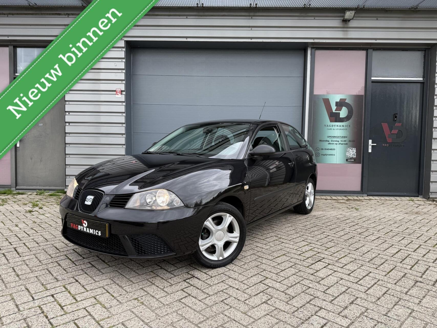 Seat Ibiza 1.4-16V Airco 15inch Carplay Android APK 1 Jaar, Auto's, Voorwielaandrijving, 4 cilinders, Origineel Nederlands, Bedrijf
