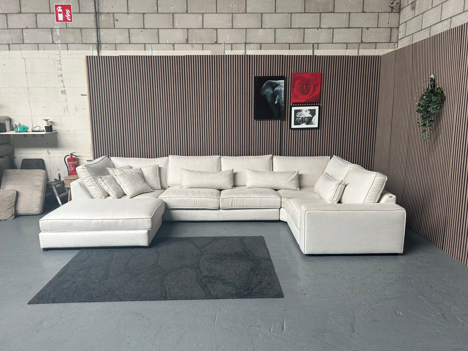 GRATIS LEVERING U-Bank Beige / Crème 429X240 GEREINIGD, Hoekbank, 300 cm of meer, Ophalen of Verzenden, Zo goed als nieuw