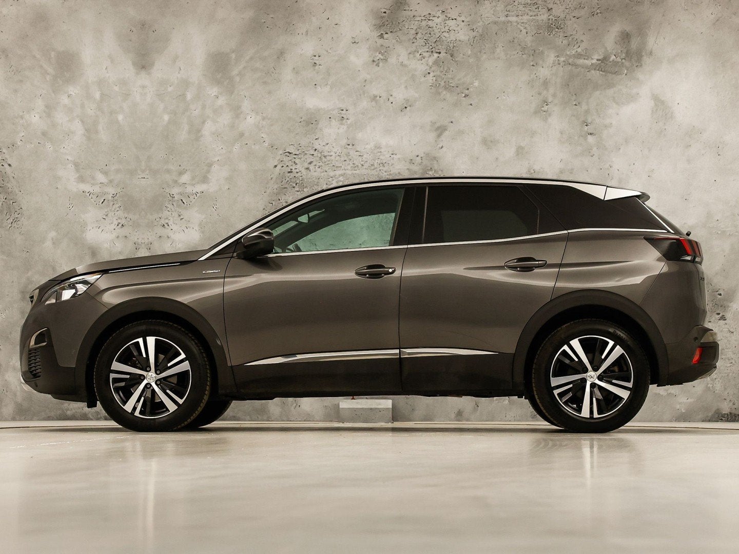 Peugeot 3008 1.2 PureTech GT-Line (APPLE CARPLAY, GROOT NAVI, Auto's, Voorwielaandrijving, 12 maanden, Gebruikt, 1199 cc