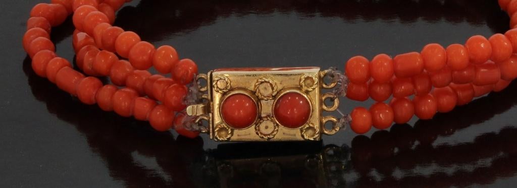Bloedkoraal antieke armband 14k gouden slot dames, Verzenden, Goud, Armband, Met edelsteen