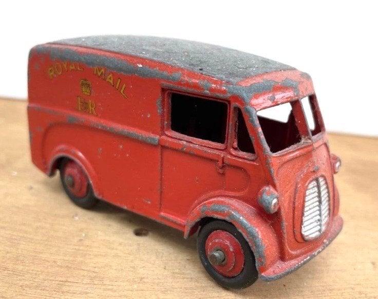 Vintage Dinky Toys Royal Mail Van 260 - Made in England, Ophalen of Verzenden, Gebruikt, Auto, Dinky Toys