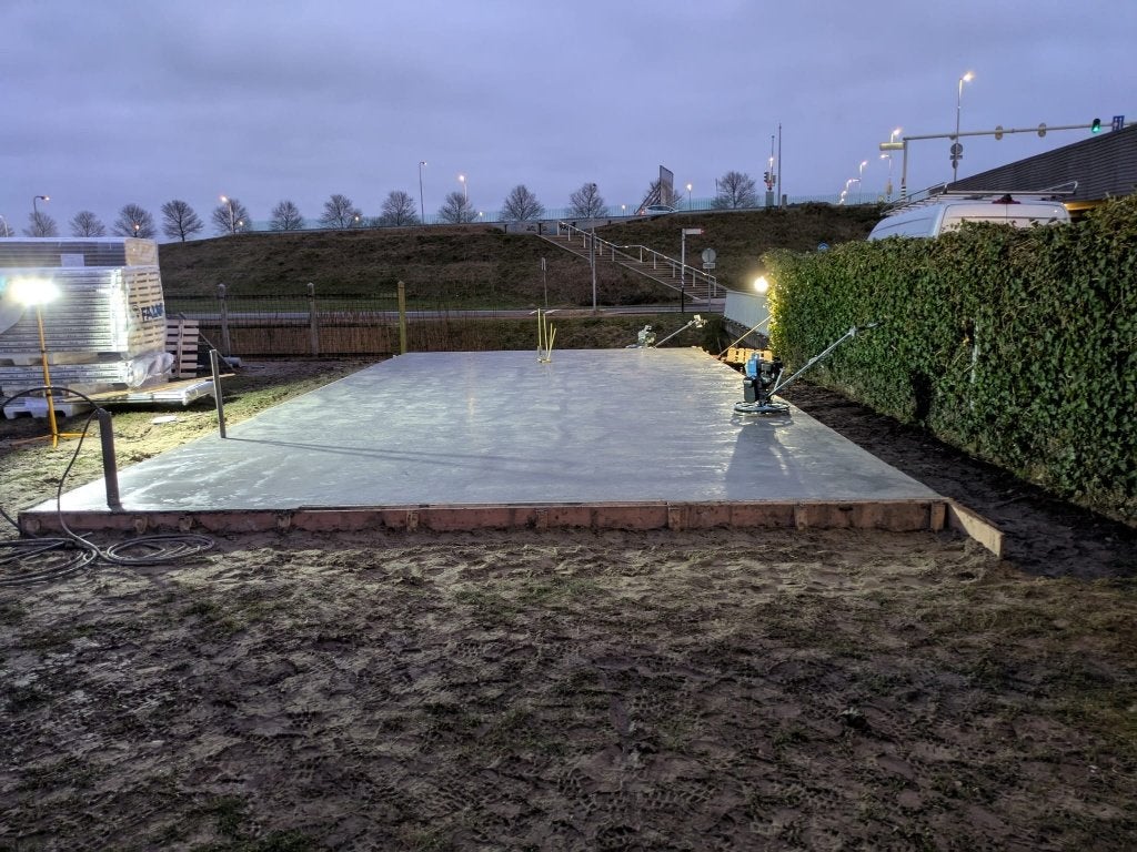 Betonvloer storten en vlinderen, Ophalen, Nieuw, Overige materialen