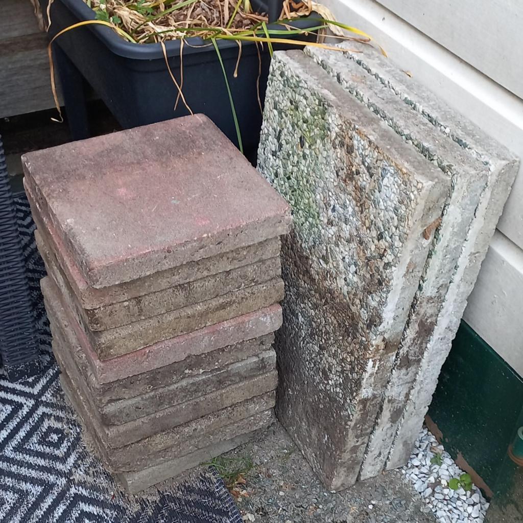 GRATIS tegels 40x40 en 60x40, Ophalen, Gebruikt, Beton, Terrastegels
