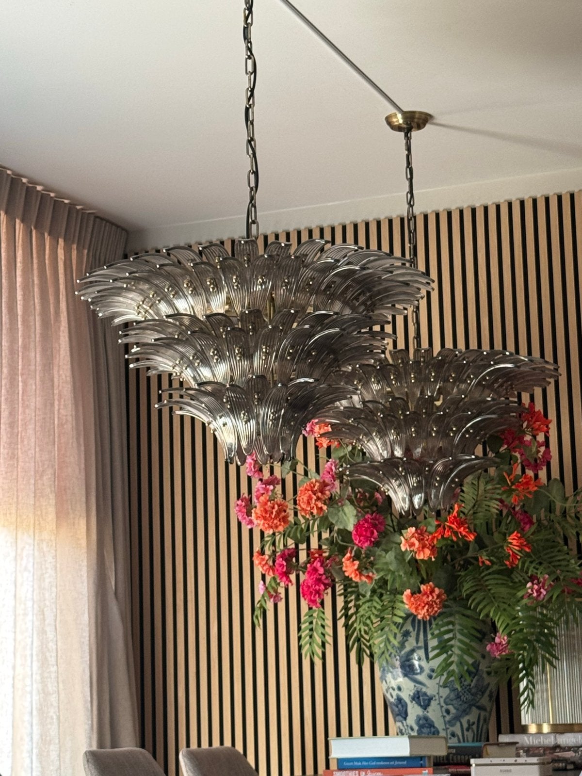 Eichholtz Chandelier italo - Rookglas kroonluchter, hanglamp, Ophalen, Zo goed als nieuw, Glas