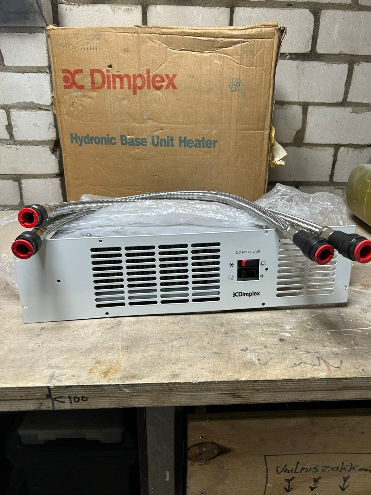 Dimplex kickspace type BUH 19W, Ophalen, Minder dan 30 cm, Radiator, Nieuw