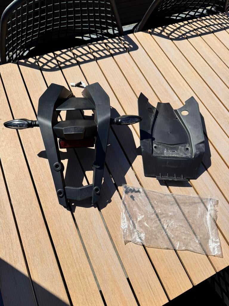 KTM superduke 1290 GT spatbord kentekenhouder knipperlichten, Ophalen of Verzenden