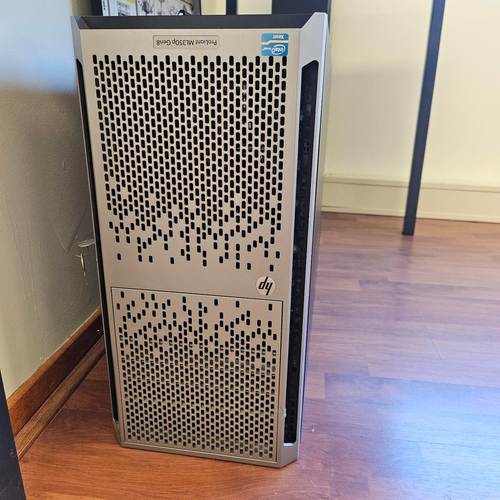 HP ProLiant ML350p Gen8 Server - Zonder RAM/HDD, Computers en Software, Servers, Gebruikt, Minder dan 4 GB, Ophalen of Verzenden