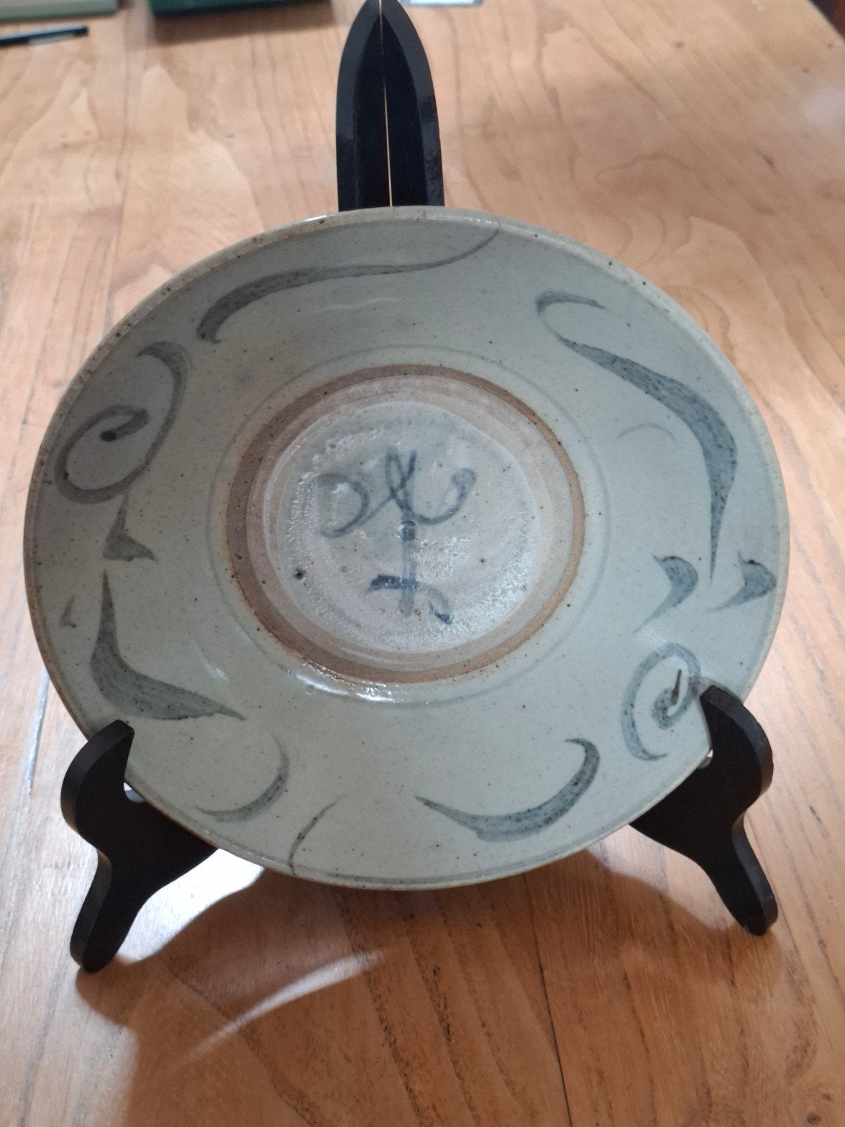 Antiek Chinees Ming Dynastie steengoed Schaal 16e-19e, Antiek en Kunst, Antiek | Keramiek en Aardewerk, Verzenden