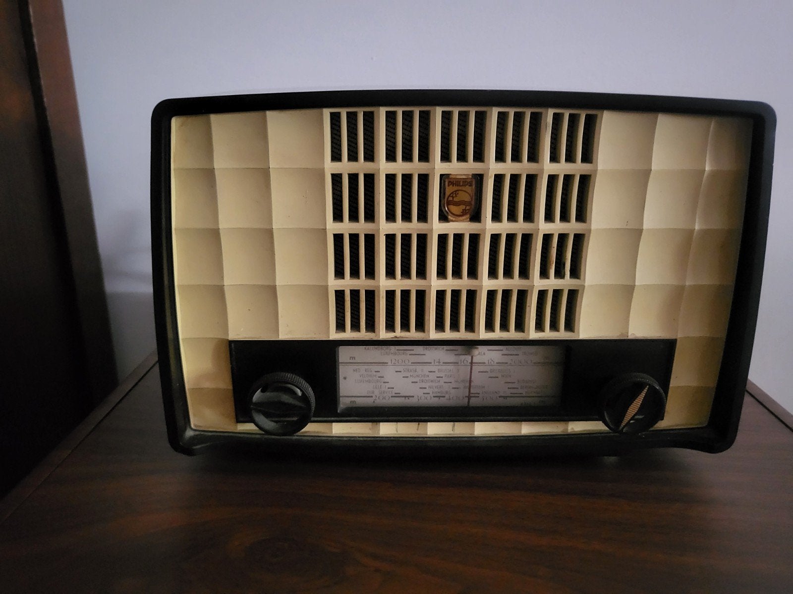 Vintage Philips buizenradio B2X15U - Jaren '50 design, Ophalen of Verzenden, Gebruikt, Radio