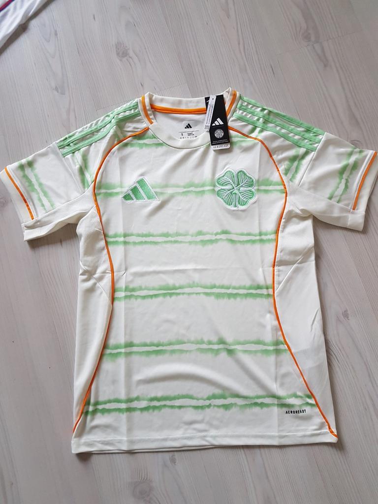 Celtic heren voetbalshirt in maat medium, Ophalen of Verzenden, Zo goed als nieuw, Shirt