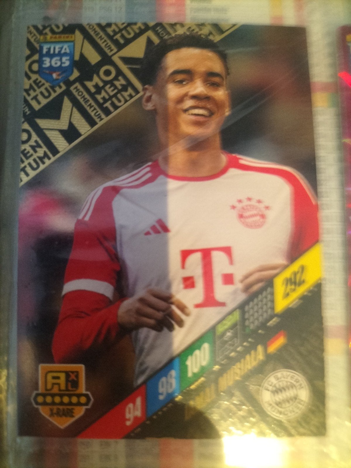 FIFA 365 Adrenalyn XL 2024 Jamal Musiala X-Rare, Ophalen of Verzenden, Zo goed als nieuw, Buitenlandse clubs, Spelerskaart