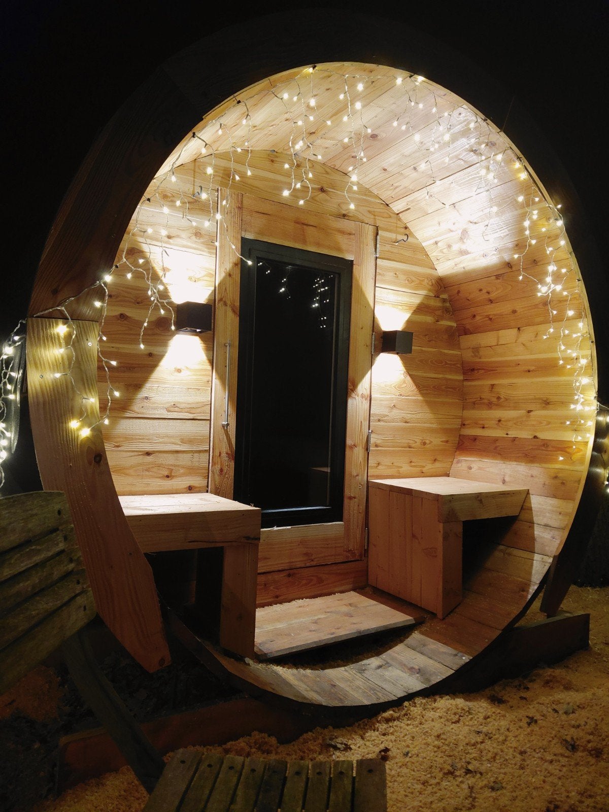 Zeer mooie Lig Sauna | barrelsauna | buiten sauna | 8 pers., Ophalen, Zo goed als nieuw, Fins of Traditioneel, Complete sauna