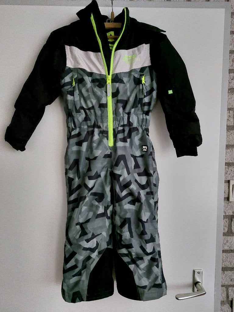 Prachtig WE skipak , mt 98/104 met ski sokken, Ophalen of Verzenden, Zo goed als nieuw, Jongen of Meisje