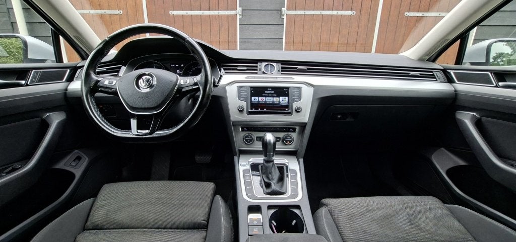 Volkswagen Passat Variant 2.0 TDI Highline | Automaat | Trek, Auto's, 1441 kg, Stof, Gebruikt, Euro 6