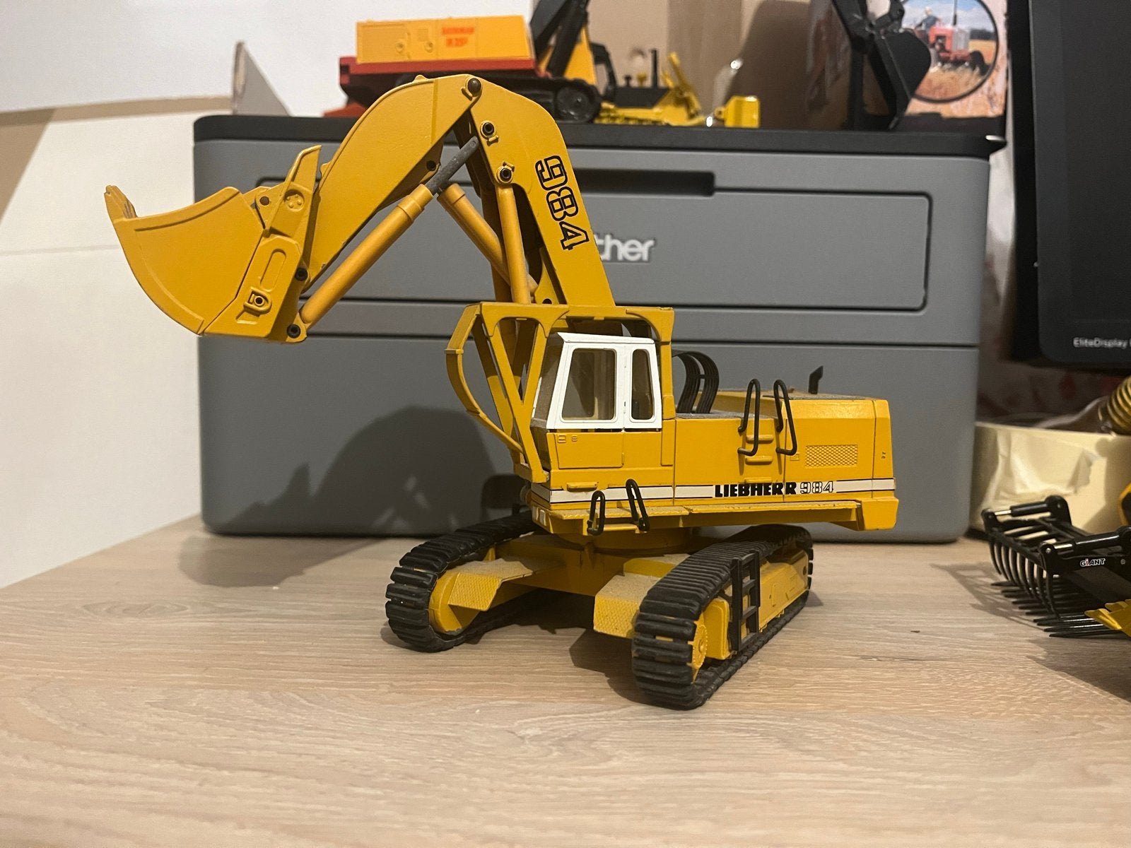 Liebherr 984 Graafmachine Model - Geel, Ophalen of Verzenden, Gebruikt