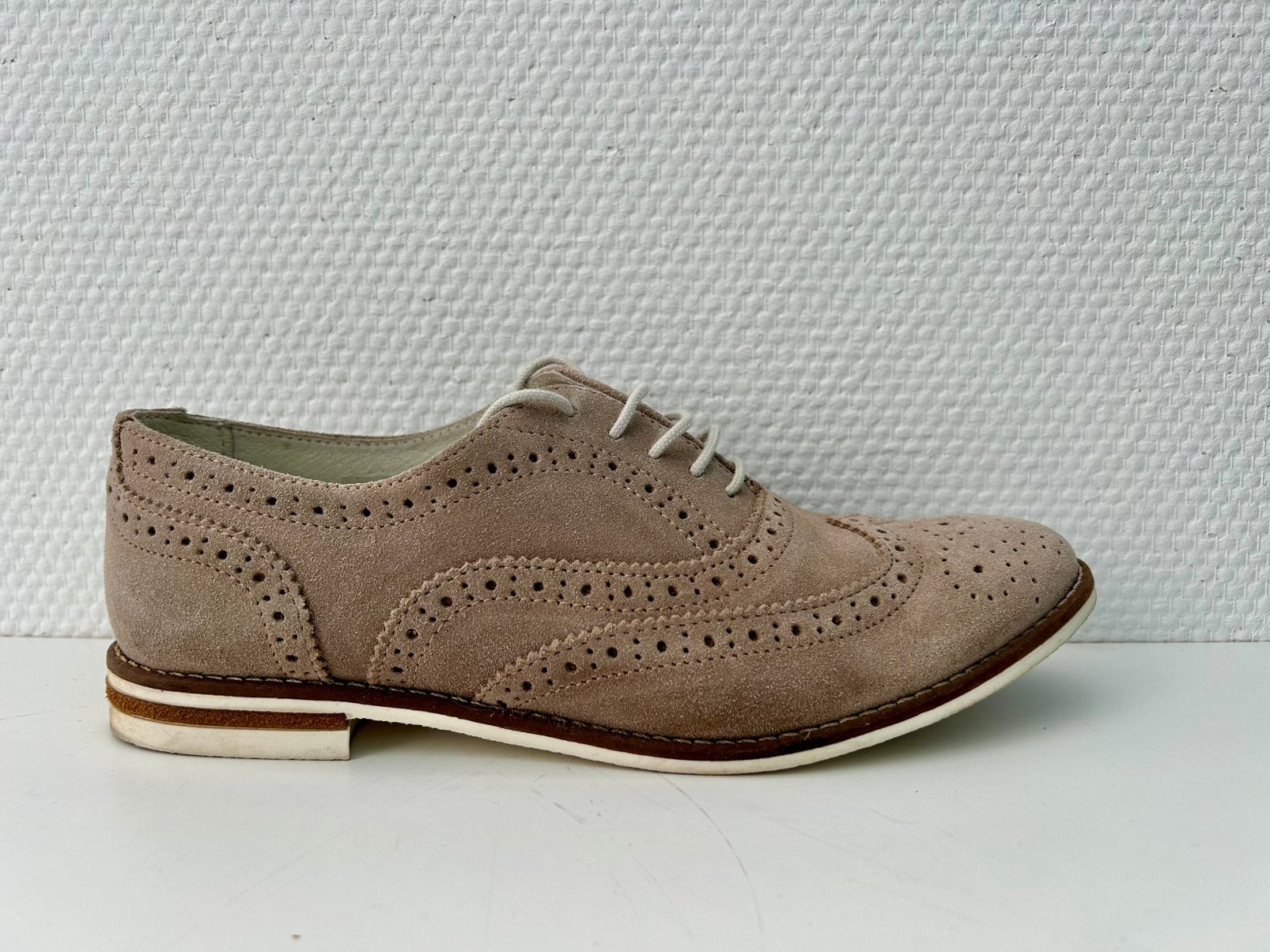 Primadonna Brogues veterschoenen beige  38 zgan, Beige, Overige typen, Ophalen of Verzenden, Zo goed als nieuw