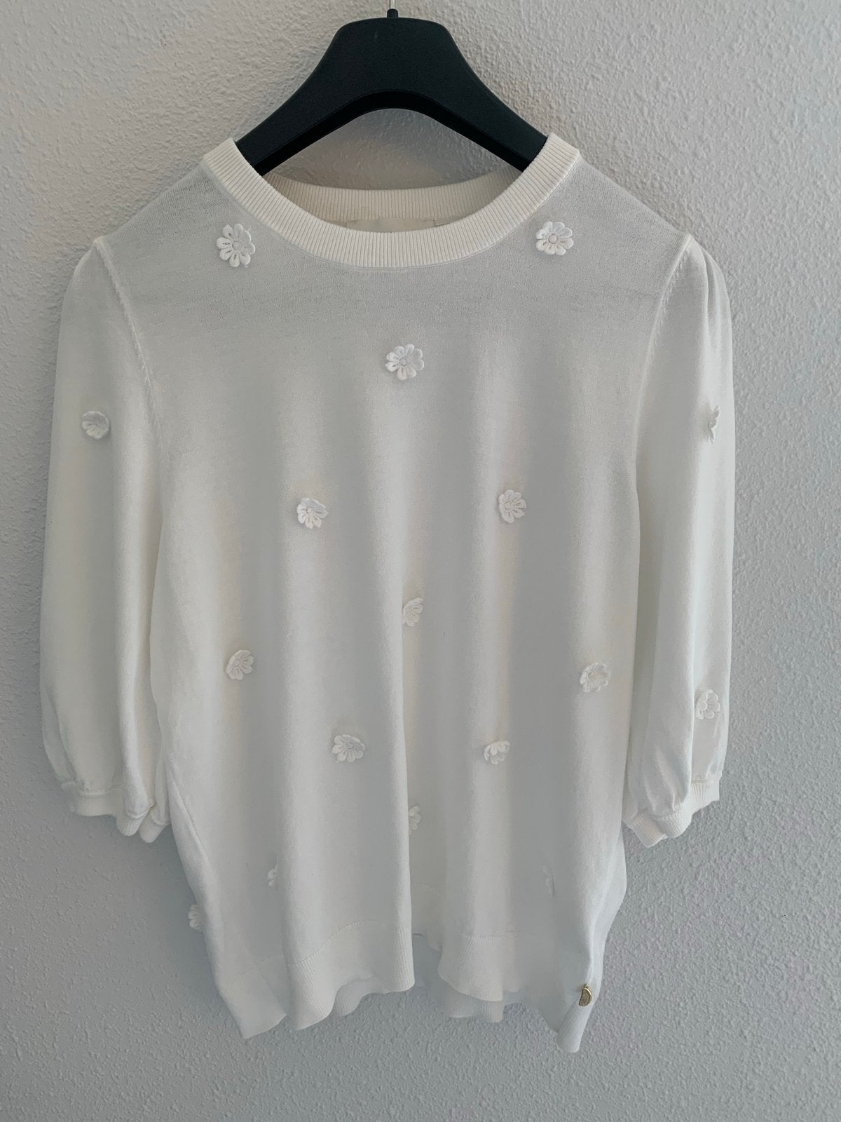 Fabienne Chapot Witte pullover met Bloemen - Maat M, Ophalen of Verzenden, Zo goed als nieuw, Maat 38/40 (M), Wit