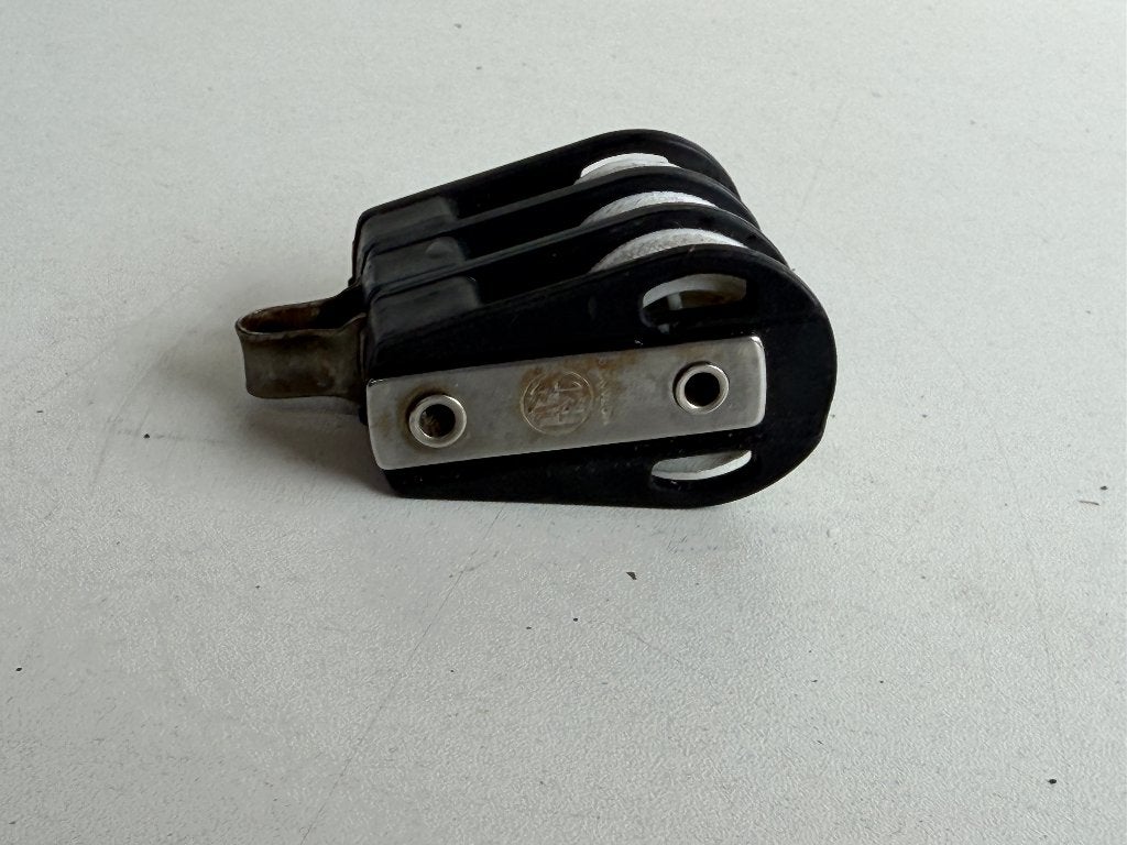 HYE 3 schijfs blok 29 mm tot 8 mm lijn, Watersport en Boten, Accessoires en Onderhoud, Ophalen of Verzenden, Gebruikt, Lijn of Blok